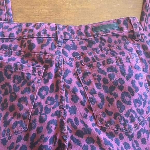 Sanctuary red and black‎ zebra skinny jeans size 6 - social standard - Picture 7 of 11